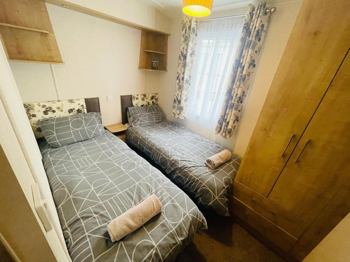 Two Bedroom Caravan At Lilliarsedge Jedburgh Eksteriør bilde